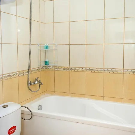 דירה Kabakum 1br Retreat With Parking, Steps To By Flat Mаnаger *