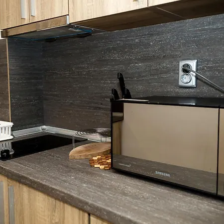 Kabakum 1br Retreat With Parking, Steps To By Flat Mаnаger * וארנה